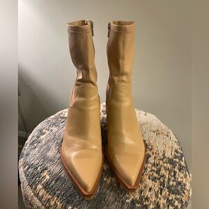 Dolce Vita heeled boots